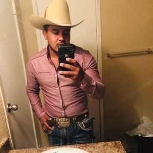 Meet your Posher, Luis